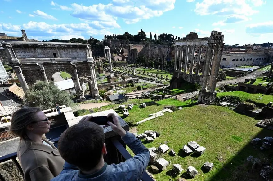 İtalya'da kız kardeşi karantinada ölen İtalyandan isyan çağrısı: Yardım edin 3
