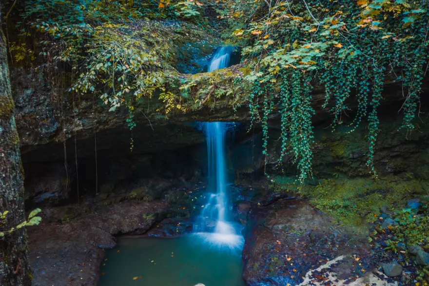 DELİKLİ KAYA ŞELALESİ 7