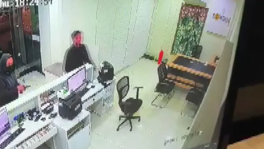 Döviz bürosunu soydu, çalışanı rehin aldı 2
