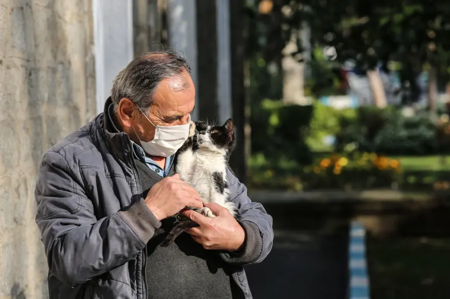 Türkiye'de ilk vaka görüldüğü gün kapılar kapandı! Darülaceze'de 'kapalı' 9 ay 16 Türkiye'de ilk vaka görüldüğü gün kapılar kapandı! Darülaceze'de 'kapalı' 9 ay 16