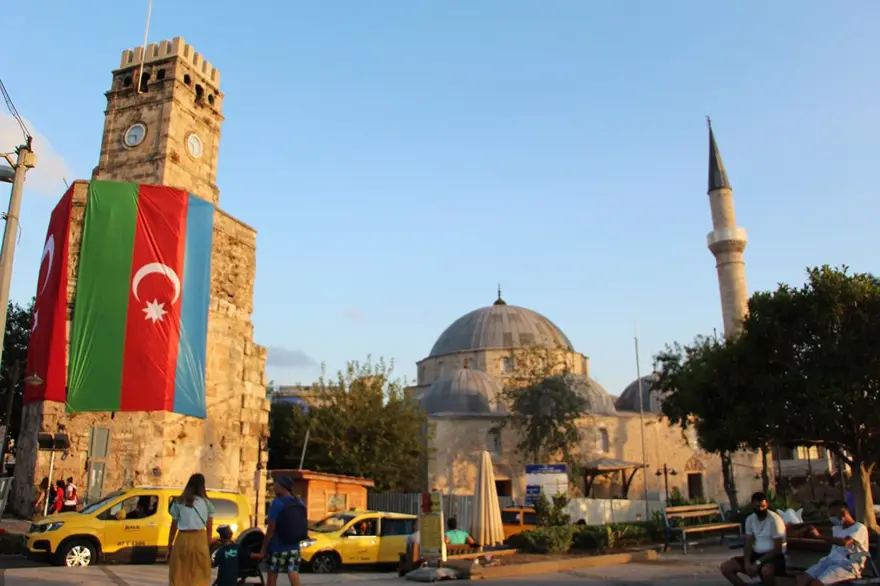 4 asırlık Tekeli Mehmet Paşa Camisi ziynet ve süsleriyle Ocak ayında ibadete açılacak 