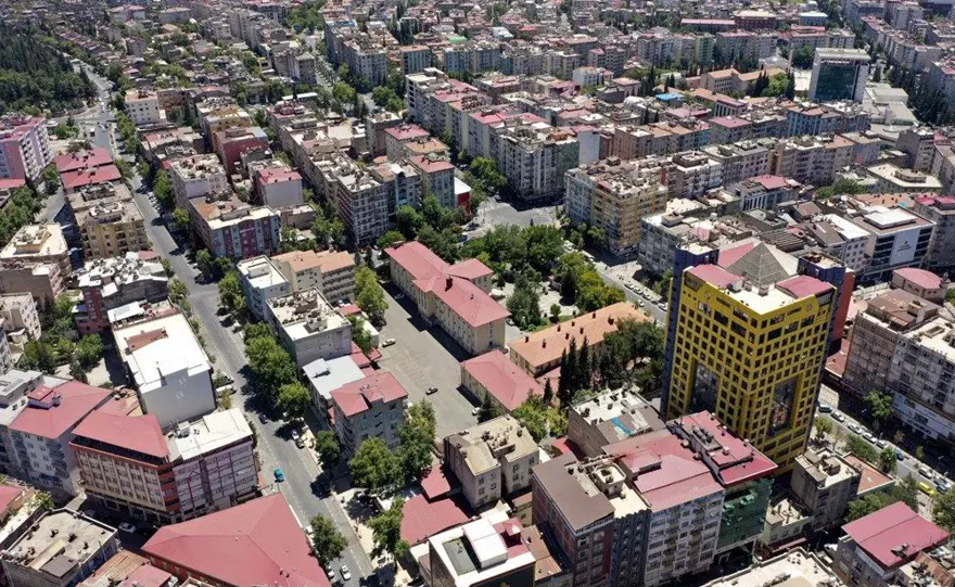 "Dünyanın en saçma binasının" yıkılacağı tarih belli oldu 1