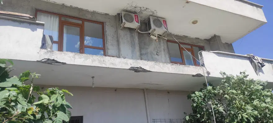 Batman'da balkon faciası: 4 ölü, 6 yaralı 1 Batman'da balkon faciası: 4 ölü, 6 yaralı 1