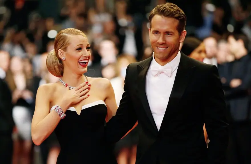 Blake Lively ve Ryan Reynolds'un düğün pişmanlığı Blake Lively ve Ryan Reynolds'un düğün pişmanlığı
