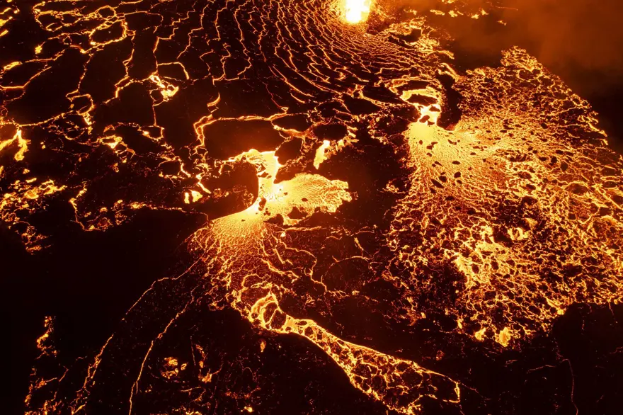 İzlanda'da volkan patlaması: Magma yeryüzüne çıktı 4