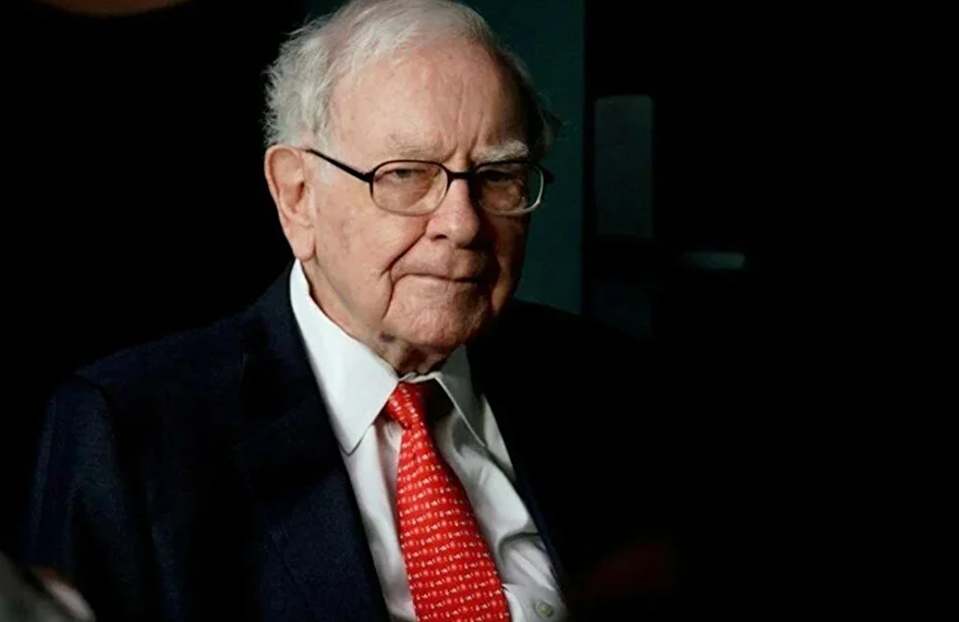 10- WARREN BUFFETT: 102.8 MİLYAR DOLAR 1