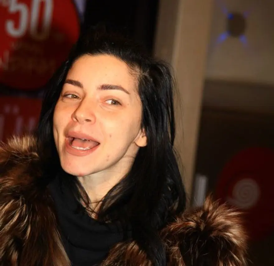 Merve Boluğur: PES'te rakip varsa çıksın karşıma (Makyajsız görüntülendi) 1