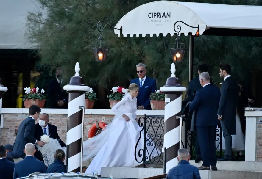 Dünyanın en zengin üçüncü kişisinin oğlu AlexandreArnault evlendi 24 Dünyanın en zengin üçüncü kişisinin oğlu AlexandreArnault evlendi 24