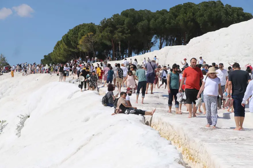 Pamukkale'de bayram yoğunluğu 3