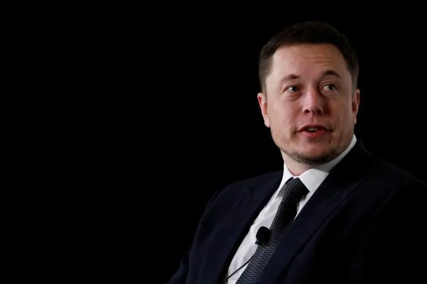 Elon Musk geleceğin Tesla otomobilleri hakkında konuştu: Keçi gibi meleyecek 5