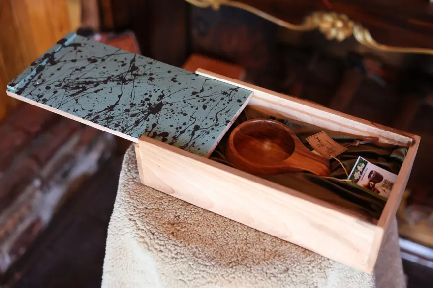 Hobi olarak başladı ama şimdi gelir kapısı oldu: Evinin bir odasını atölyeye çevirdi 3