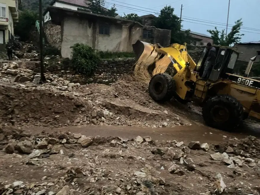 Sağanak birçok kentte hayatı felç etti 2