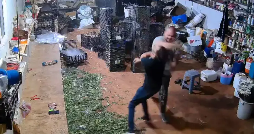 Çiçekçiyi tek yumrukla öldürdü! Sanık için istenen ceza belli oldu 1 Çiçekçiyi tek yumrukla öldürdü! Sanık için istenen ceza belli oldu 1