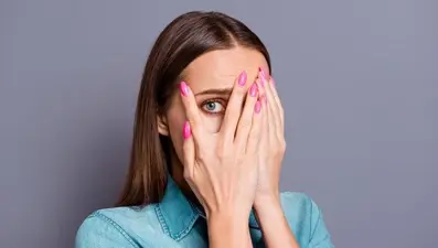 Panik atağın 9 belirtisine dikkat!