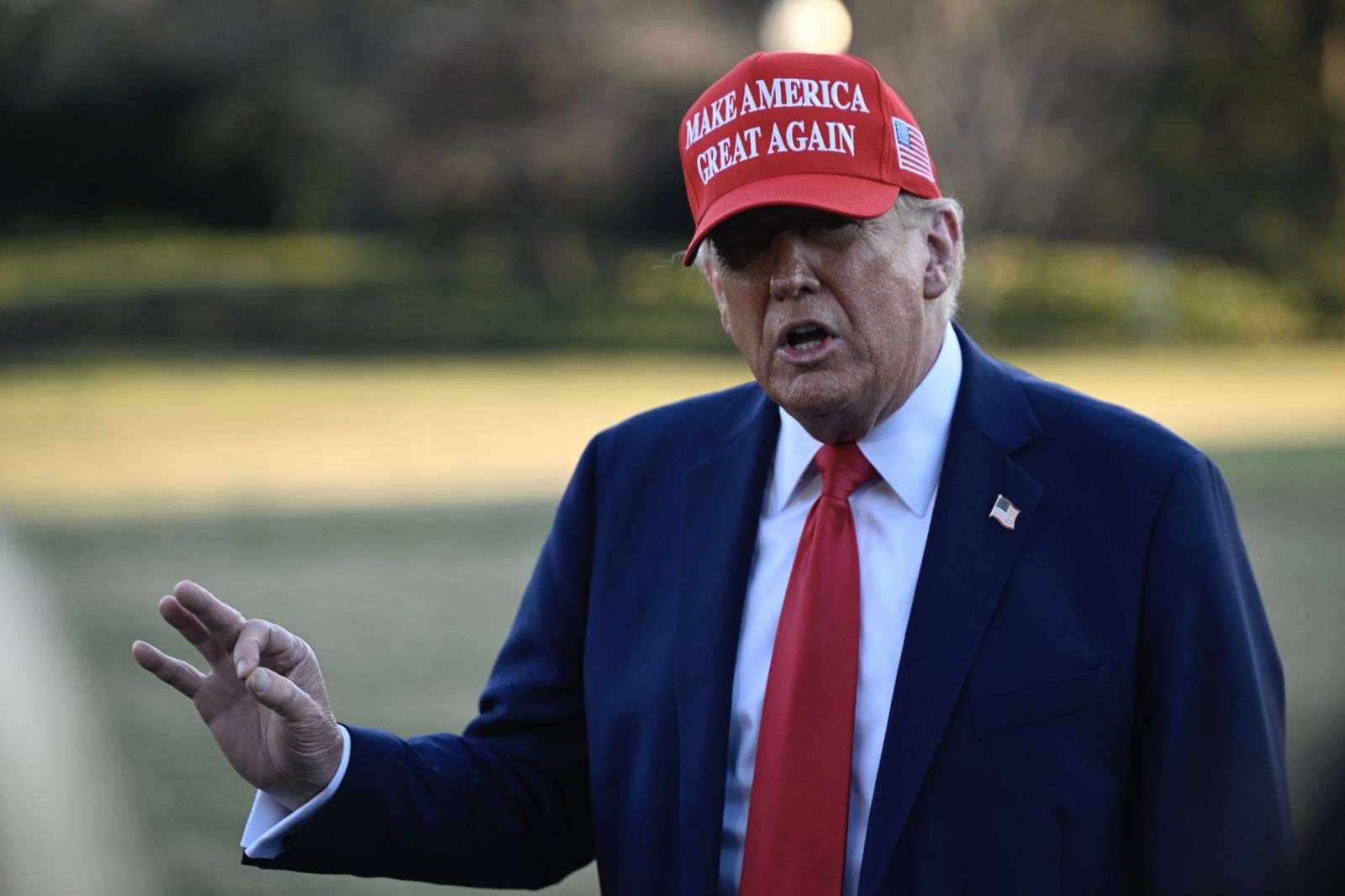 Trump'tan kendisini öven paylaşım: "Trump, Ukrayna'nın ABD'yi savaşa sürüklemesinden korudu"
