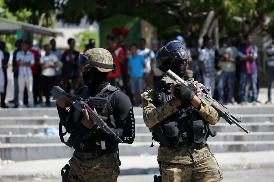 Haiti'de hükümet karşıtı protestolar şiddet olaylarına sahne oluyor 16