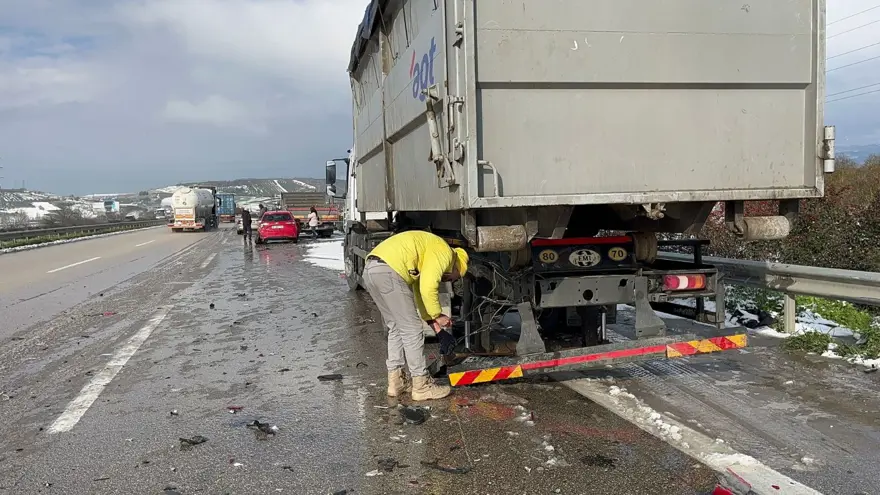 Bursa'da 25 araçlık zincirleme trafik kazası 