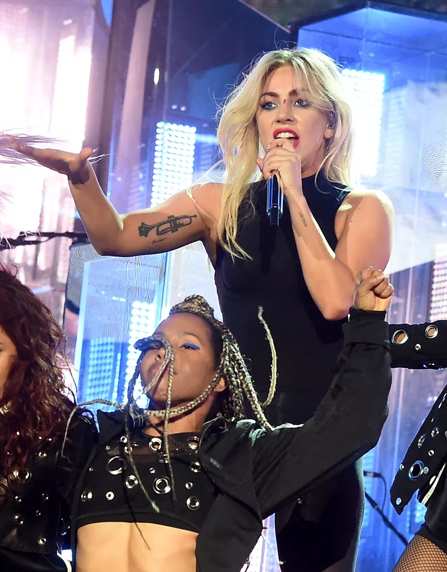 Lady Gaga'dan Coachella gösterisi 1