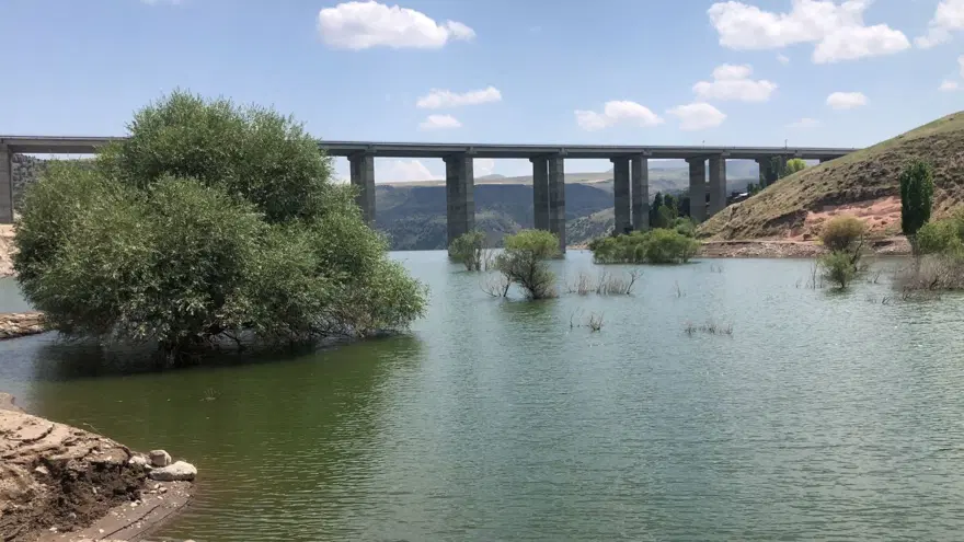 Suyun altından köy çıktı 2