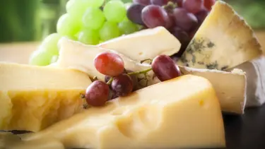 Bilim insanları: Kemik erimesini önlemek için Jarlsberg peyniri yiyin