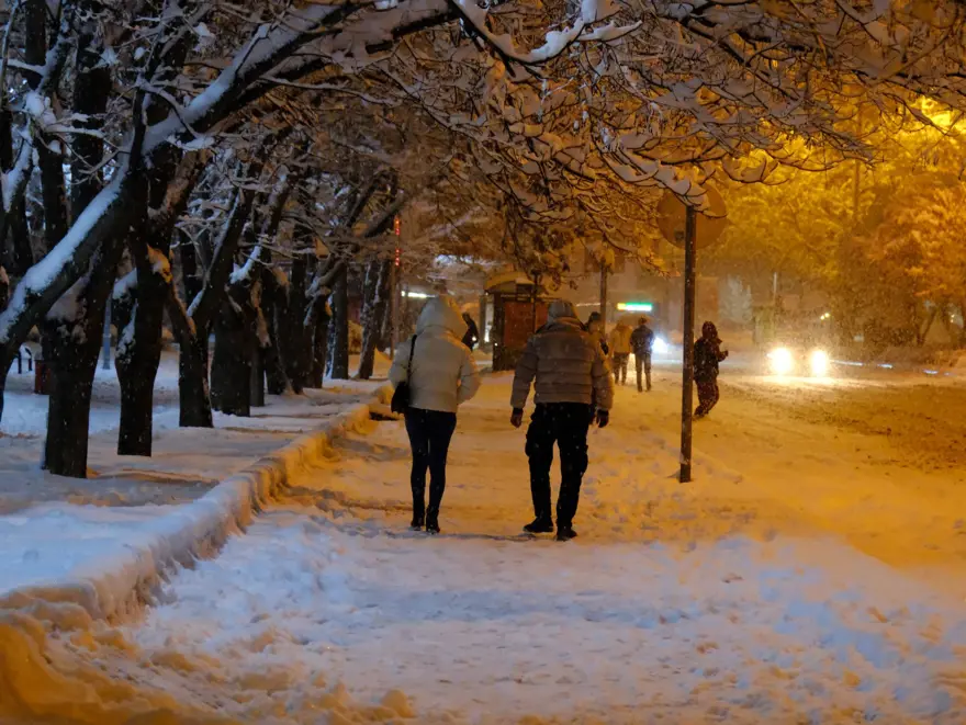 Ankara beyaza büründü, sırada İstanbul var 18 Ankara beyaza büründü, sırada İstanbul var 18