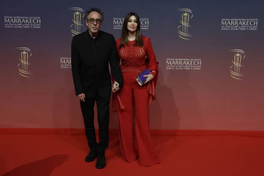 Monica Bellucci ile Tim Burton'dan üzen haber: 2 yıllık ilişkilerini noktaladılar 1