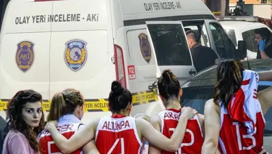 Kadın doktorun intihar mektubu ortaya çıktı: Kolunda serumla yatak odasında ölü bulundu