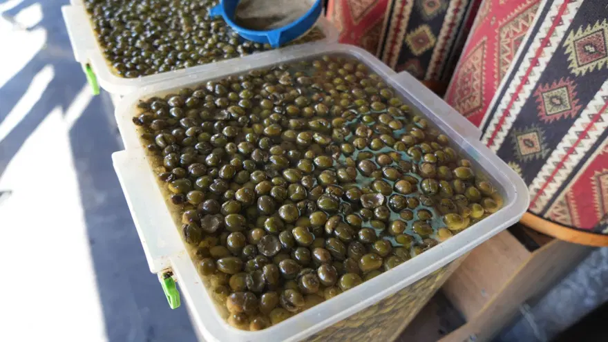 Tezgahta yerini aldı: Kilosu 100 lirayı buluyor 2 Tezgahta yerini aldı: Kilosu 100 lirayı buluyor 2