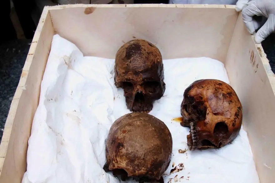 Büyük İskender'e ait olduğu düşünülen 2500 yıllık lahit açıldı 4
