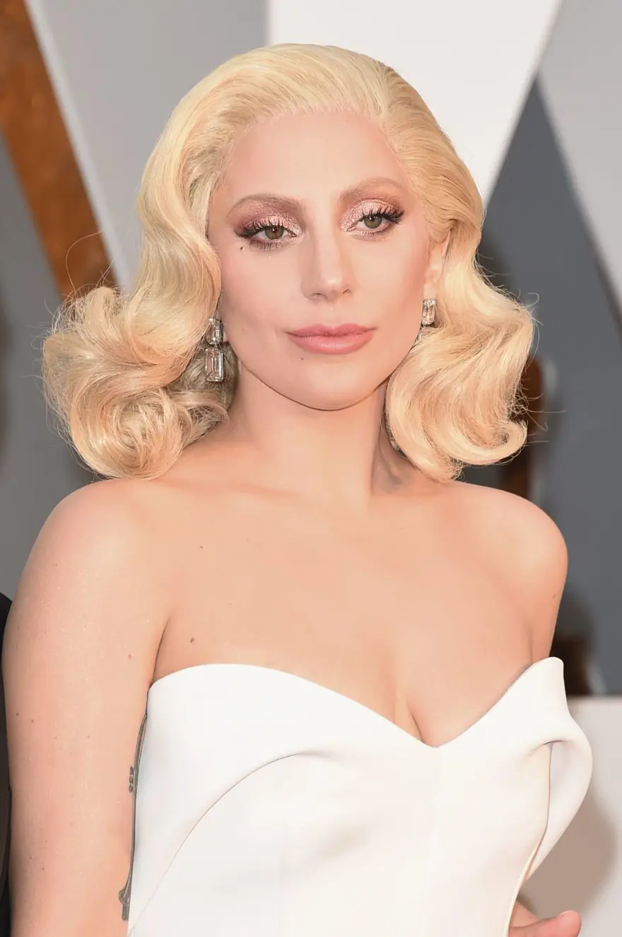 Muazzez Ersoy: Lady Gaga beni taklit ediyor 12 Muazzez Ersoy: Lady Gaga beni taklit ediyor 12