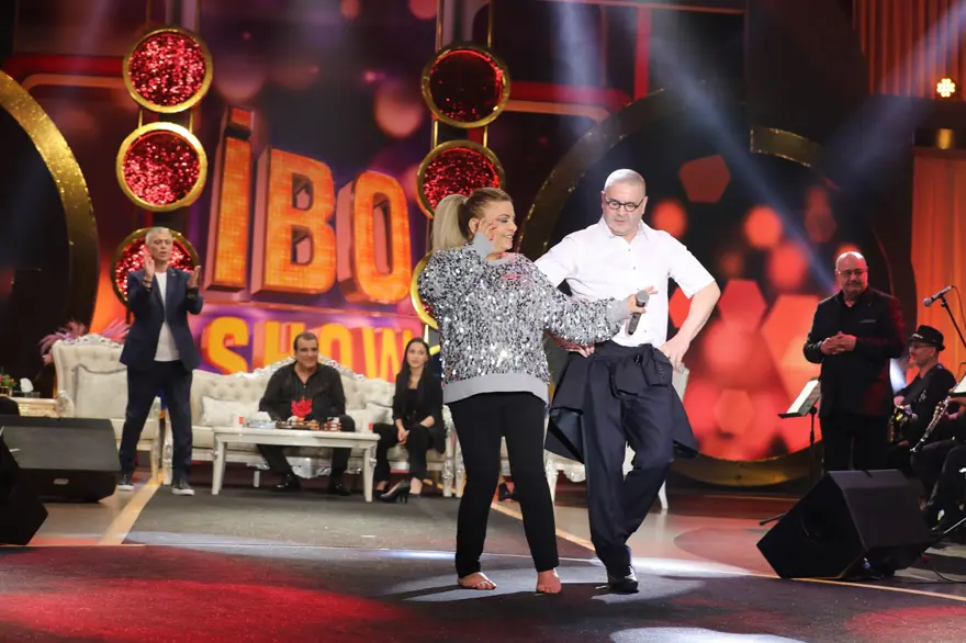 İbo Show'un yeni bölüm konukları: Kibariye, Ömer Danış, Cengiz Kurtoğlu, İbrahim Karakaş, Zeliha Kendirci ile Şahin Kendirci İbo Show'un yeni bölüm konukları: Kibariye, Ömer Danış, Cengiz Kurtoğlu, İbrahim Karakaş, Zeliha Kendirci ile Şahin Kendirci