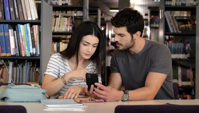 Ekranın yeni çifti Sol Yanım'daki Serra ve Selim