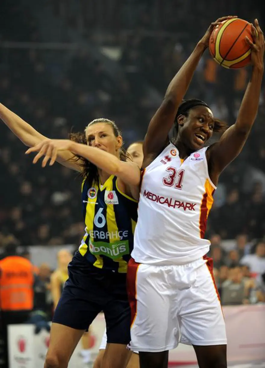 Fenerbahçe devam, Galatasaray MP tamam 9