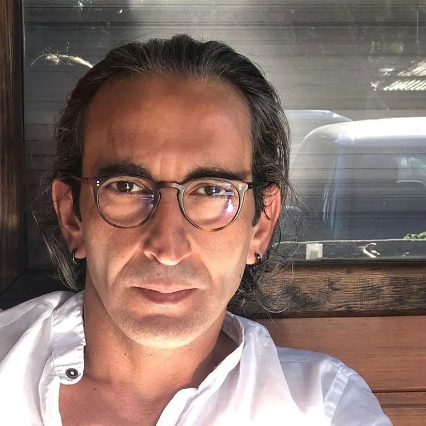 Burak Özçivit'ten yeni imaj: Tatil başlar  (Ünlülerin değişimi) 178