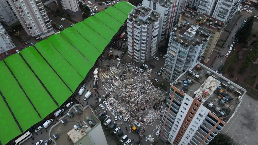 Türkiye yasta | Depremin vurduğu 10 ilden çarpıcı fotoğraflar... 32