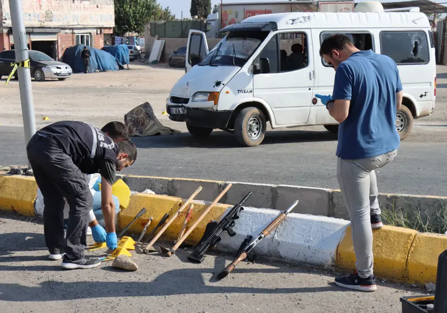 Silahlı bıçaklı boşanma kavgası: 1 ölü, 12 yaralı 3