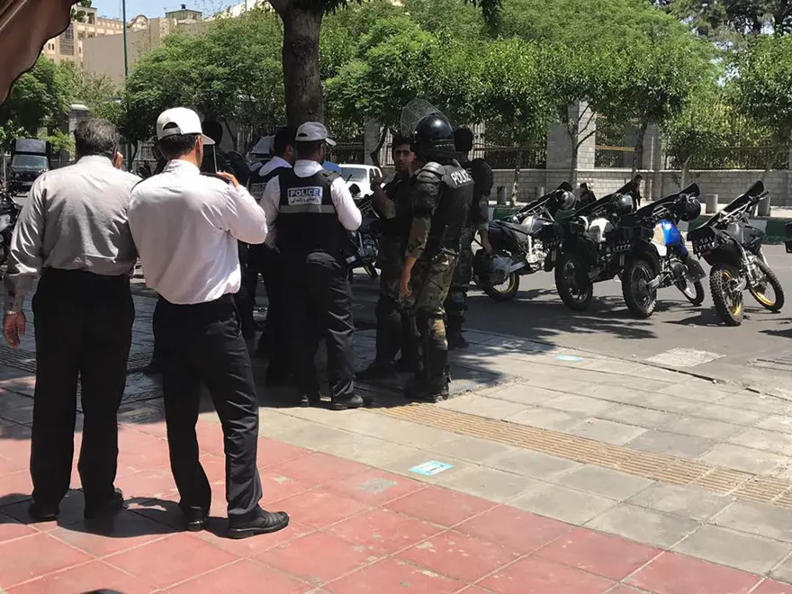 İran Meclisi ve Humeyni Türbesi'nde saldırı 15 İran Meclisi ve Humeyni Türbesi'nde saldırı 15