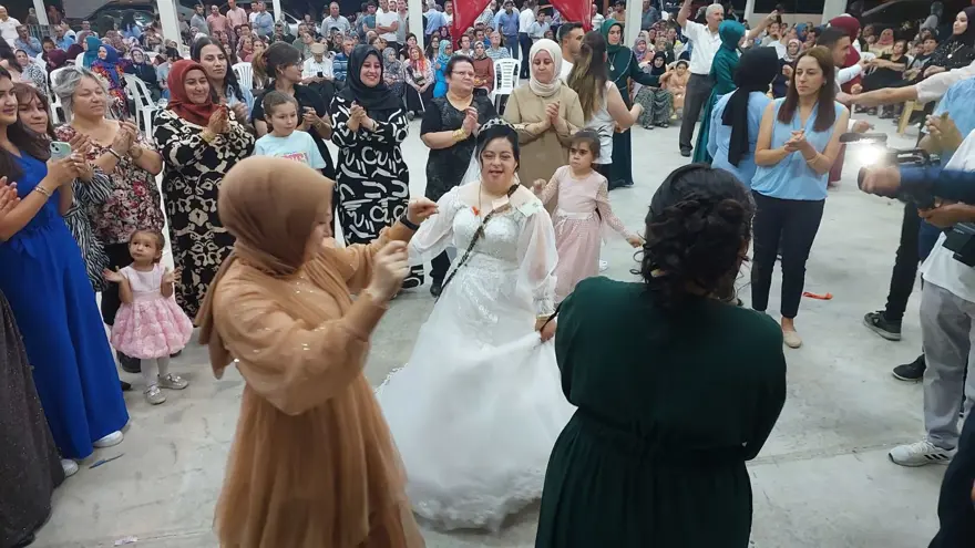 Denizli'de down sendromlu Esra'nın düğün hayali gerçek oldu 6