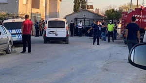 Konya'da aynı aileden 7 kişinin öldürüldüğü silahlı saldırıya ilişkin 3 kişi tahliye edildi Konya'da aynı aileden 7 kişinin öldürüldüğü silahlı saldırıya ilişkin 3 kişi tahliye edildi
