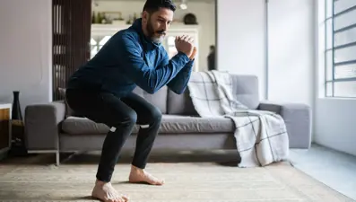 20 yaşındaki genç tek seferde 2 bin squat yaptı: Doktorlar ölümcül duruma karşı uyardı