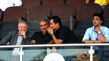 FB, BJK ve Chelsea'liler yan yana oturacak