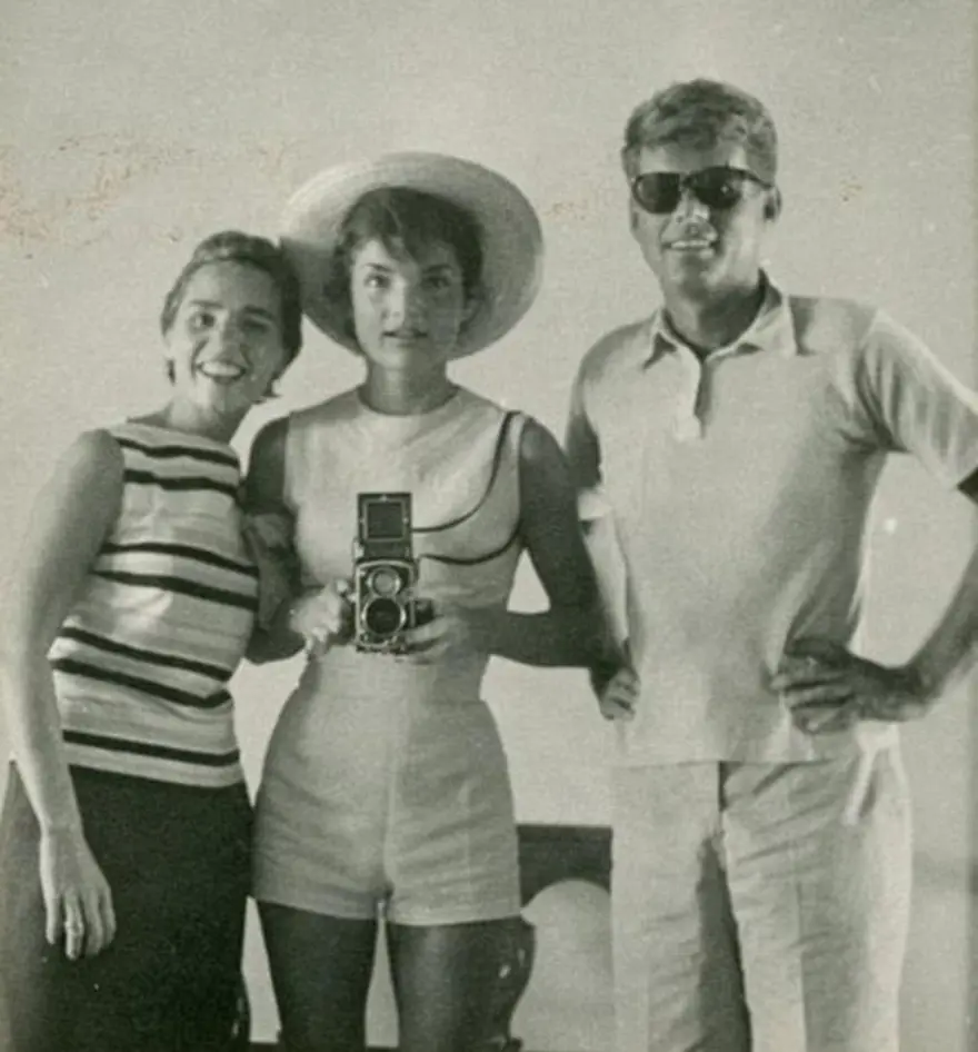 Kennedy'nin 50 yıldır kayıp eşyaları bulundu 