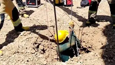 İzmir'de kuyuya düştü, ekipler harekete geçti