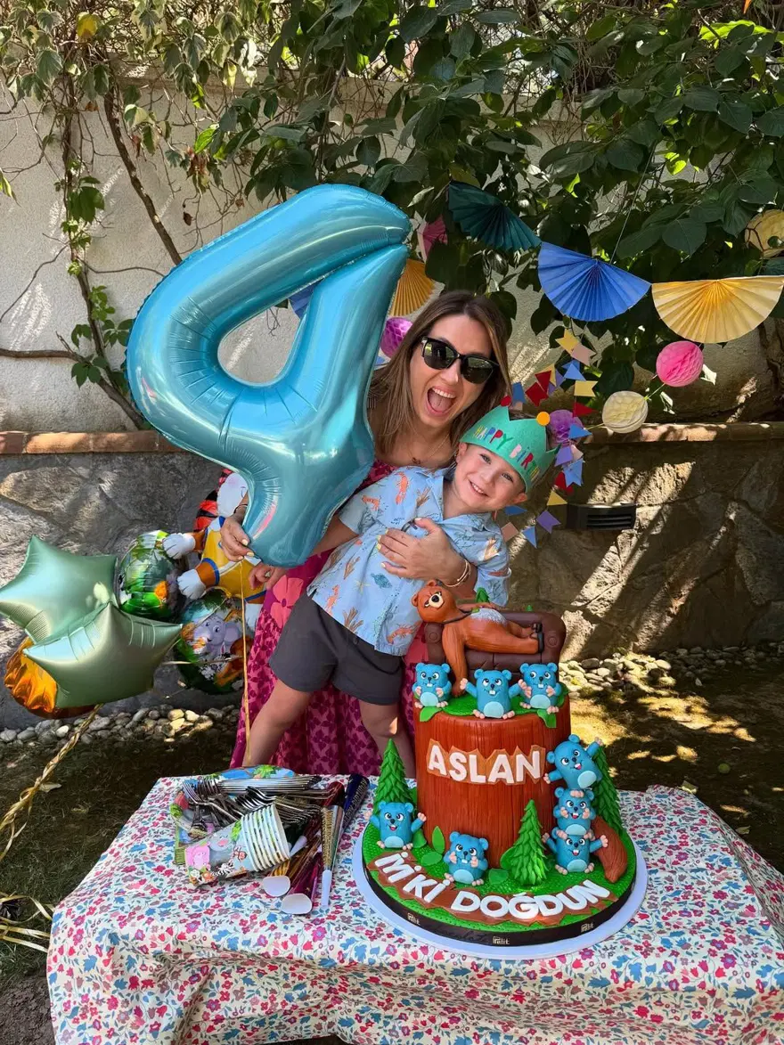 İbrahim Büyükak oğlunun doğum gününü kutladı 3