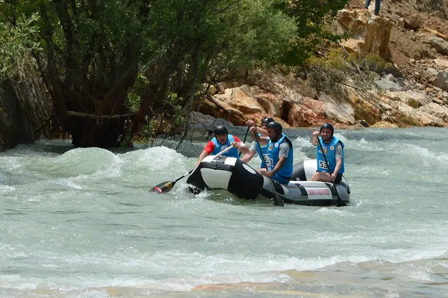 Munzur Çayı'nda rafting (Türkiye'de bir ilk) 9