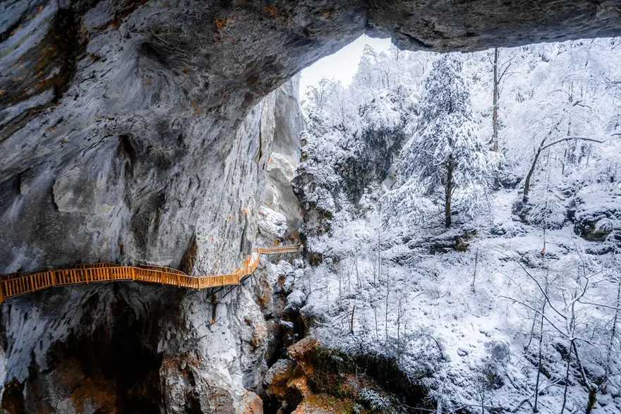 Kastamonu'da bir doğa harikası Horma Kanyonu! Kar altında doyumsuz manzaralar sunuyor 3 Kastamonu'da bir doğa harikası Horma Kanyonu! Kar altında doyumsuz manzaralar sunuyor 3