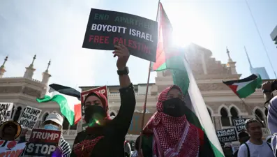 Trump protestolarla karşılandı: Kuala Lumpur'da "Özgür Filistin" sloganları