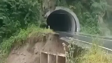 Ordu'da heyelan | Tünel girişinde yol çöktü