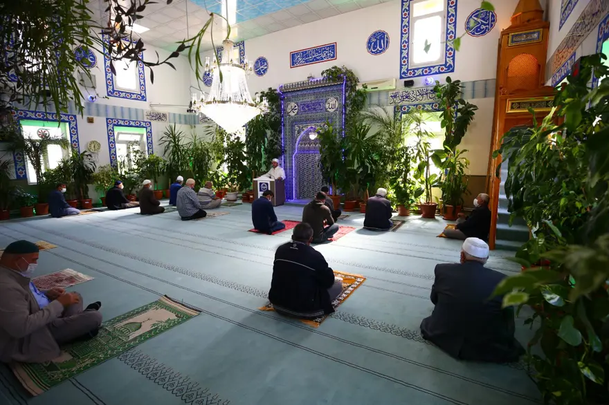 Botanik bahçesi değil cami 3