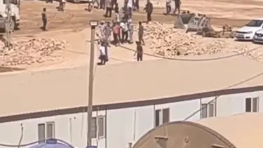 Şanlıurfa'da inşaat işçilerinin taşlı sopalı kavgası kamerada